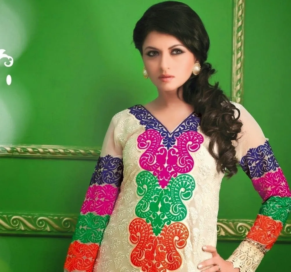 bhagyashree patwardhan hd wallpapers free pics